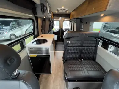 2021 Storyteller Overland Mode photo 5
