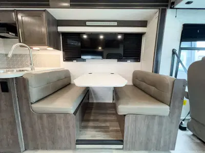2025 Entegra Coach Vision SE photo 6