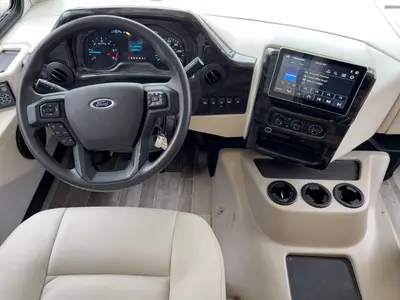 2025 Thor Motor Coach Indigo photo 2