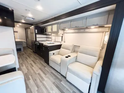 2025 Thor Motor Coach Indigo photo 6