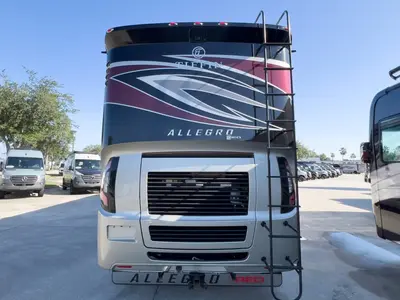 2018 Tiffin Motorhomes Allegro RED photo 30