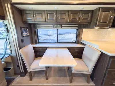 2018 Tiffin Motorhomes Allegro RED photo 7