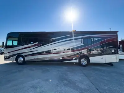 2018 Tiffin Motorhomes Allegro RED photo 26