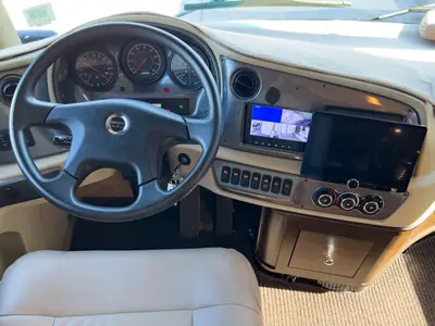 2018 Tiffin Motorhomes Allegro RED photo 2