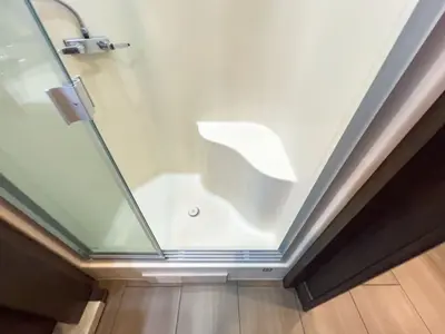 2018 Tiffin Motorhomes Allegro RED photo 18