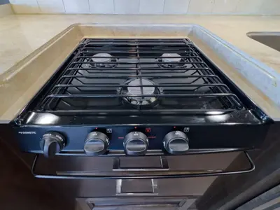 2018 Tiffin Motorhomes Allegro RED photo 10