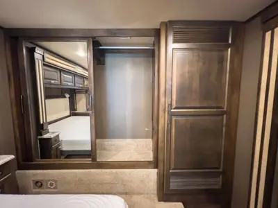 2018 Tiffin Motorhomes Allegro RED photo 23