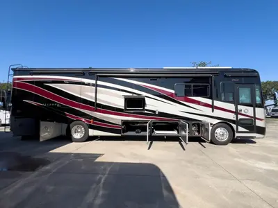 2018 Tiffin Motorhomes Allegro RED photo 29