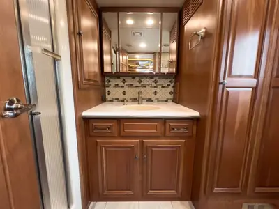 2017 Winnebago Tour photo 21