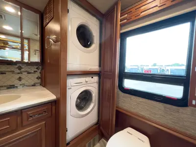 2017 Winnebago Tour photo 22