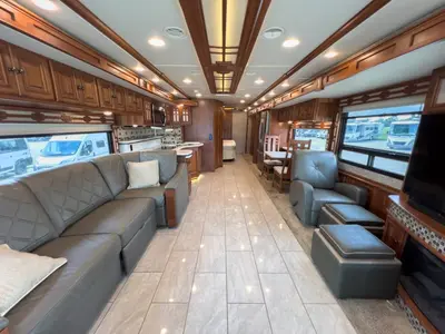 2017 Winnebago Tour photo 5