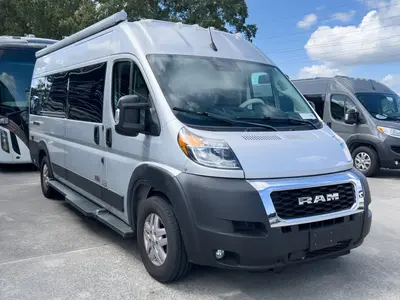 Used 2024 Thor Motor Coach Sequence 20J