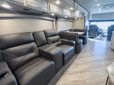 2021 Fleetwood Pace Arrow photo 13