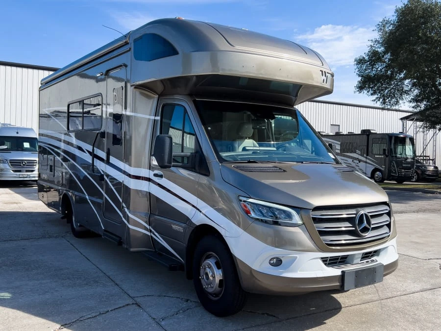 2021 Winnebago Navion exterior