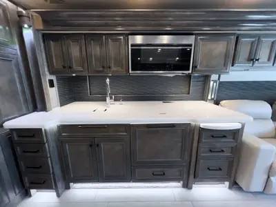 2022 Tiffin Motorhomes Allegro BUS photo 8
