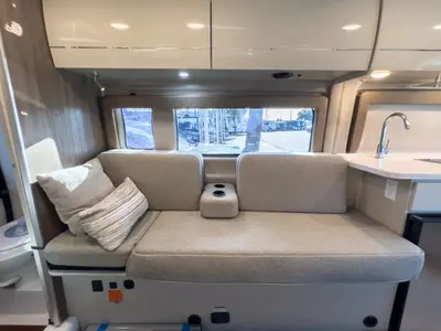 2022 Thor Motor Coach Tellaro photo 7