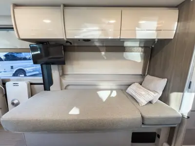 2022 Thor Motor Coach Tellaro photo 14