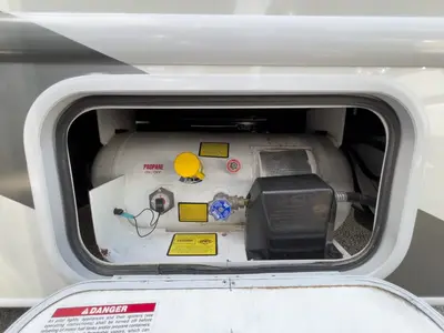 2023 Thor Motor Coach Quantum photo 23