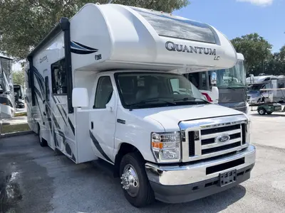 Used 2023 Thor Motor Coach Quantum LC28