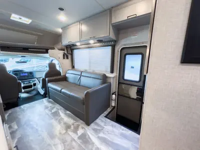 2023 Thor Motor Coach Quantum photo 13