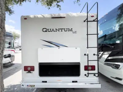 2023 Thor Motor Coach Quantum photo 29