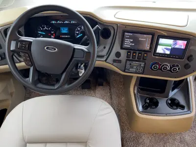 2023 Tiffin Motorhomes Allegro photo 2