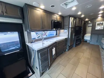 2023 Tiffin Motorhomes Allegro photo 6