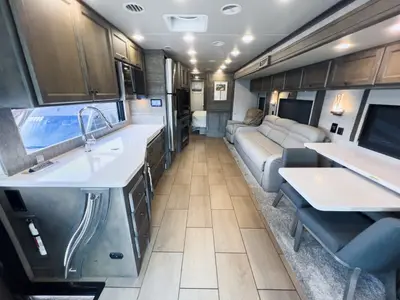 2023 Tiffin Motorhomes Allegro photo 5