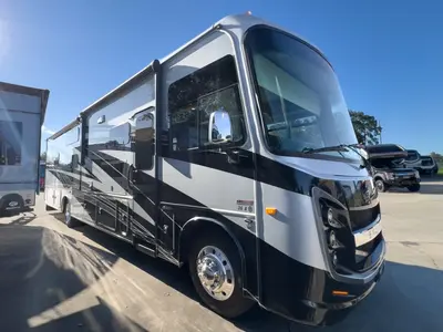 2023 Entegra Coach Vision photo 25
