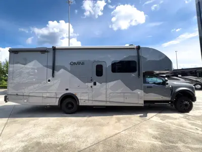 2027 Thor Motor Coach Omni Trail photo 23