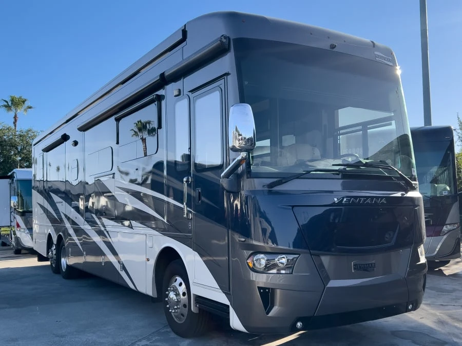 2021 Newmar Ventana exterior
