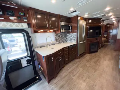 2018 Fleetwood Southwind photo 6