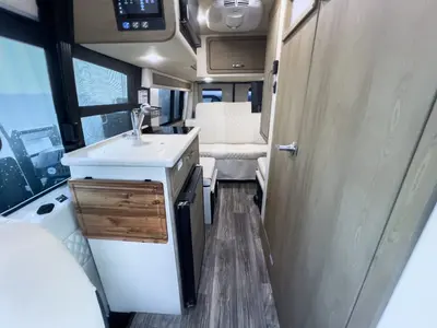 2021 Midwest Automotive Designs Patriot photo 5