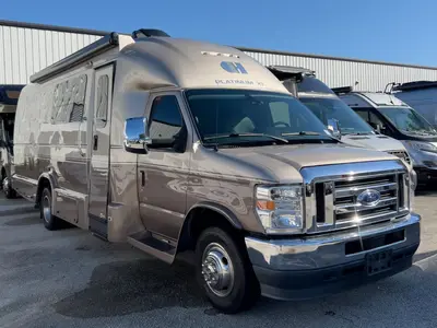 Used 2023 Coach House Platinum 261XLDQ