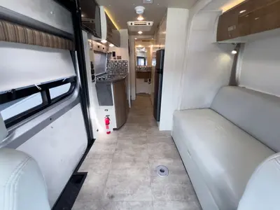 2015 Winnebago ERA photo 5