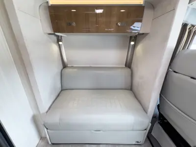 2015 Winnebago ERA photo 16