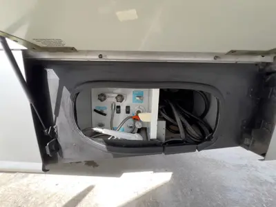 2015 Winnebago Navion photo 25
