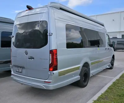 2027 Grech RV Strada-ION photo 29