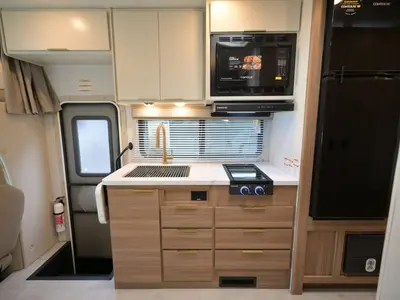 2027 Thor Motor Coach Chateau photo 9