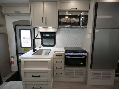 2027 Entegra Coach Odyssey photo 7