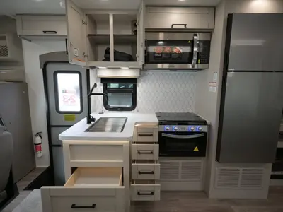 2027 Entegra Coach Odyssey photo 8