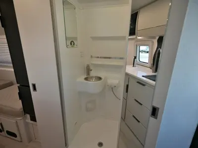 2027 Thor Motor Coach Tellaro photo 13