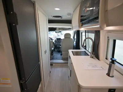 2027 Thor Motor Coach Tellaro photo 5