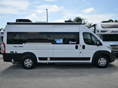 2027 Thor Motor Coach Tellaro photo 25