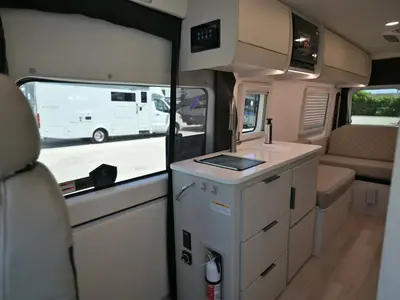 2027 Thor Motor Coach Tellaro photo 7