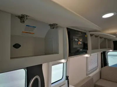 2027 Thor Motor Coach Tellaro photo 11