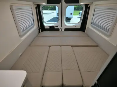 2027 Thor Motor Coach Tellaro photo 19