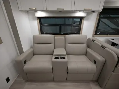 2027 Entegra Coach Odyssey photo 18