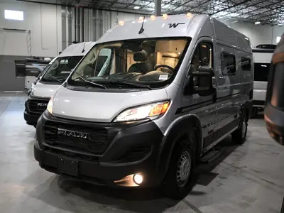 2027 Winnebago Solis Pocket photo 20