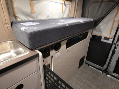 2027 Winnebago Solis Pocket photo 11
